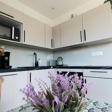 Calme Et Vue Panoramique Apartment เปโกมาส ภายนอก รูปภาพ